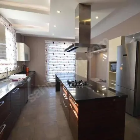Magnificient White Villa! Private Pool And Garden! Professional Team! Villa